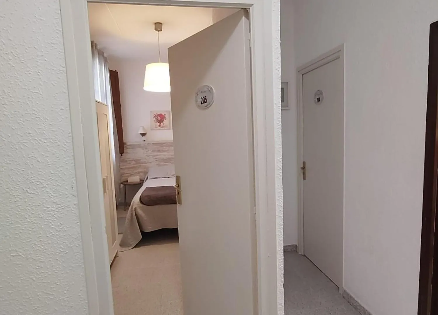 Hostal Dragonflybcn Barselona