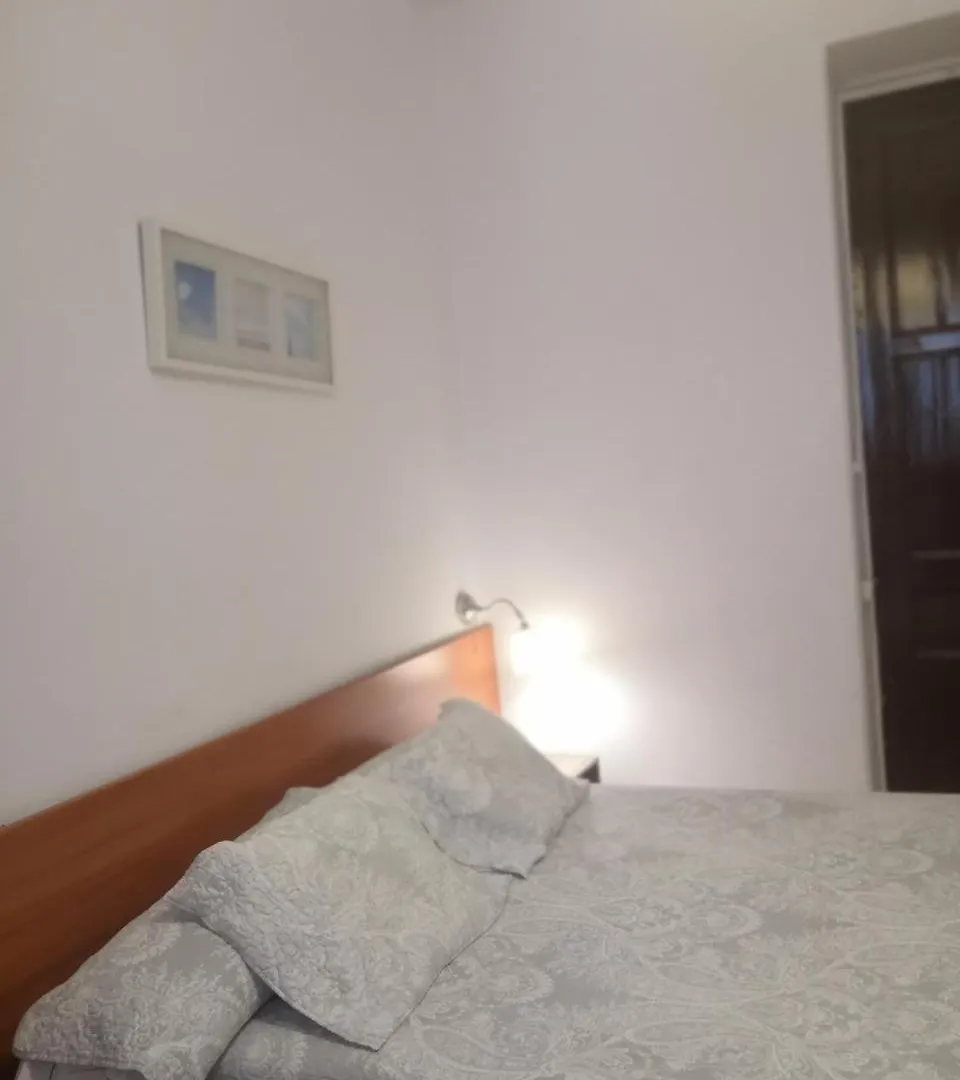 Konukevi Hostal Dragonflybcn Barselona İspanya