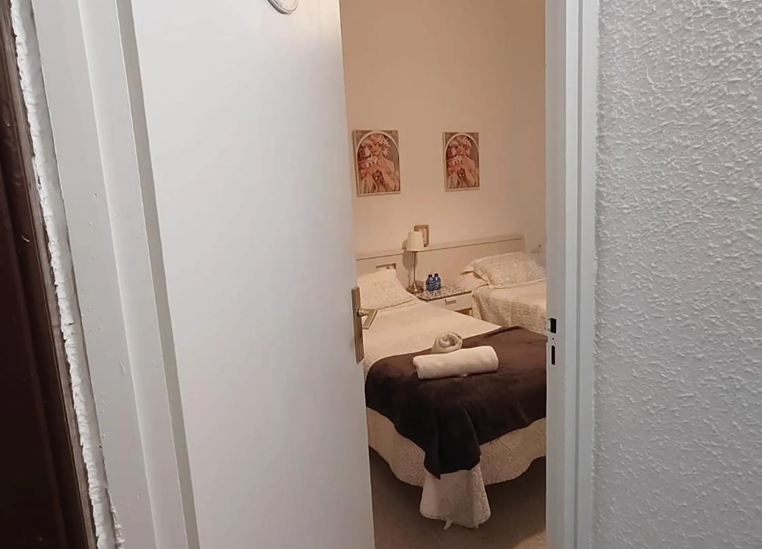 Pensión Hostal Dragonflybcn Barcelona