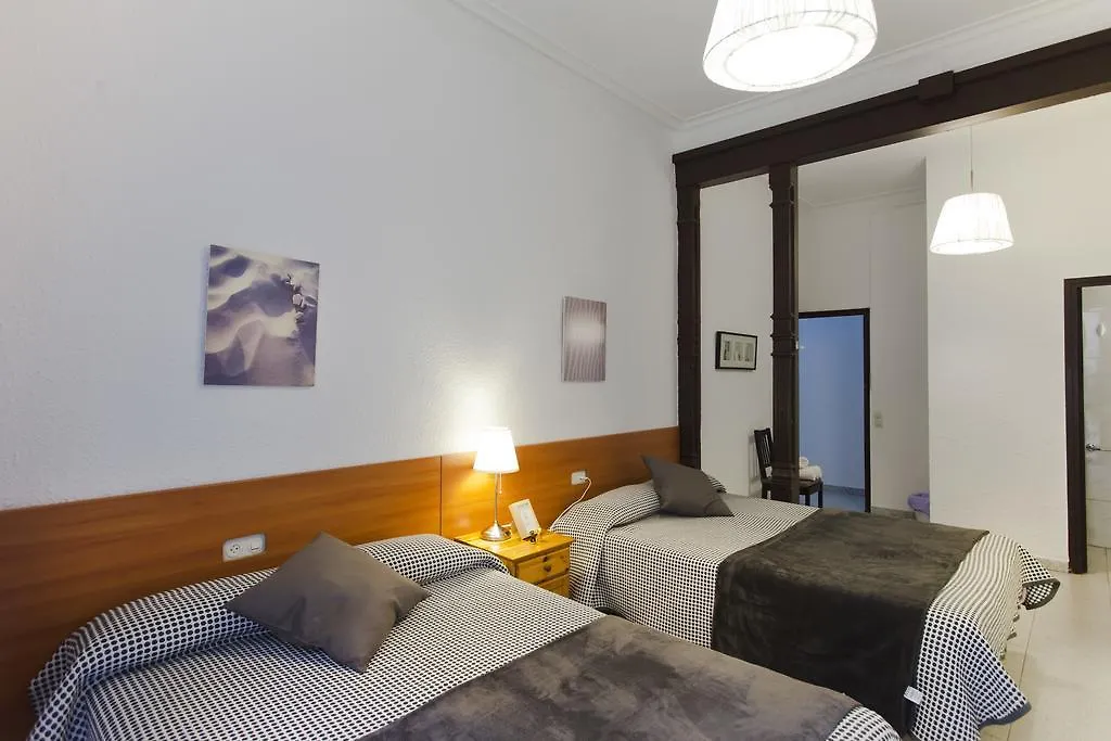 Pensión Hostal Dragonflybcn Barcelona